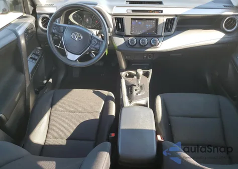 2017 Toyota Rav4 Le z USA, uszkodzony, nr VIN JTMZFREV0HJ711332